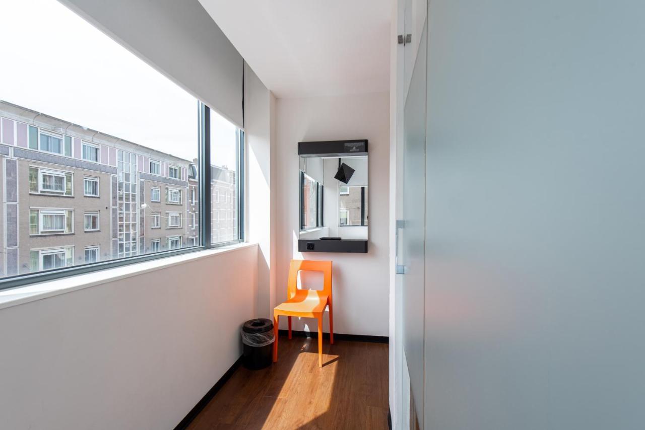 Easyhotel Amsterdam City Centre South Экстерьер фото