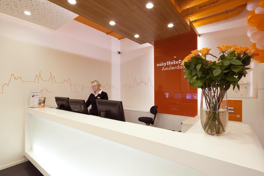 Easyhotel Amsterdam City Centre South Экстерьер фото