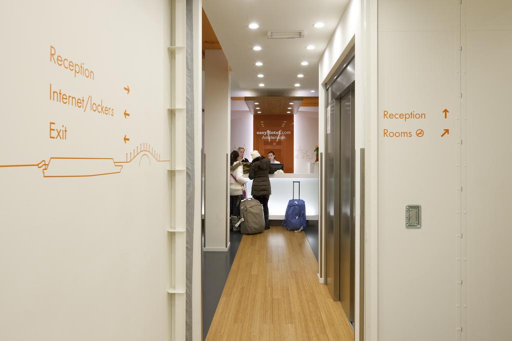Easyhotel Amsterdam City Centre South Экстерьер фото